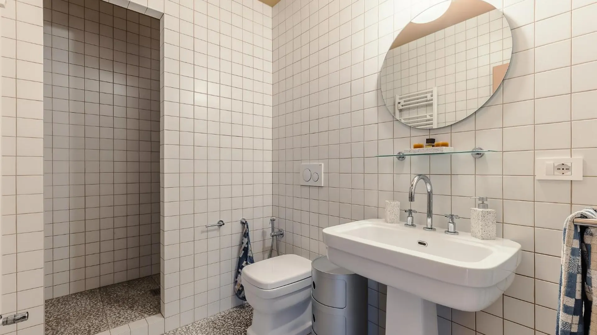 Roman Retreat En-Suite Room Homestay Rome